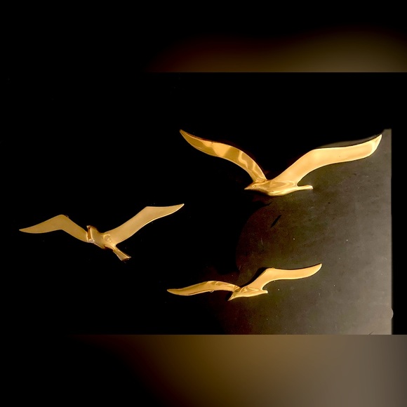Vintage Mid Century Brass Birds Trio Wall Mount Sculpture - 1970’s Vibes - Picture 2 of 9